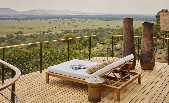 Bespoke Permanent Retreat Central Serengeti Night 2